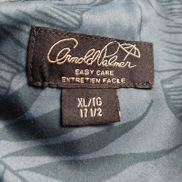 Arnold Palmer Men's Easy Care Short Sleeve Shirt - Picture 2 of 10